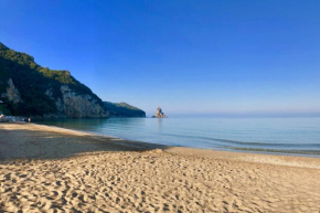 Отель Sebastian's - Agios Gordios Beach  Агиос Георгиос